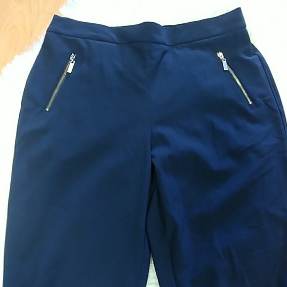 Alfani Navy Ruched Capris - Picture 3 of 8
